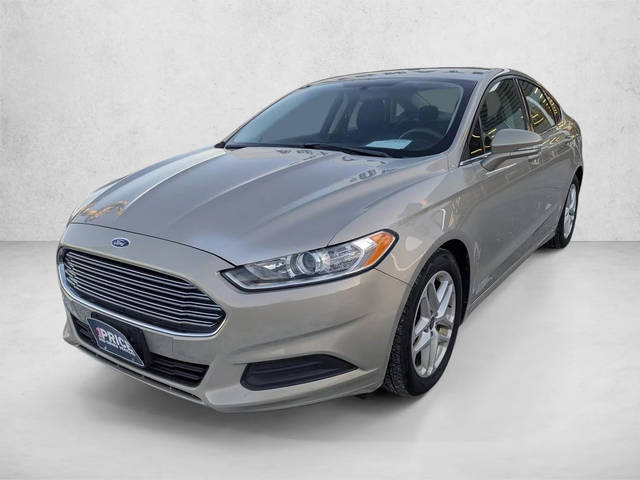 2015 Ford Fusion SE FWD photo