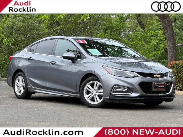 2018 Chevrolet Cruze LT FWD photo