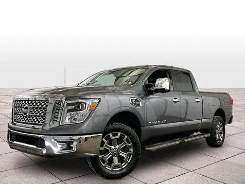2018 Nissan Titan XD SL 4WD photo