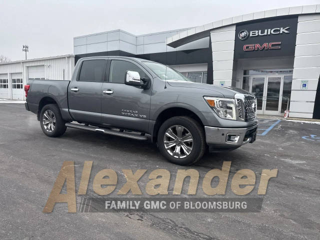 2018 Nissan Titan SL 4WD photo