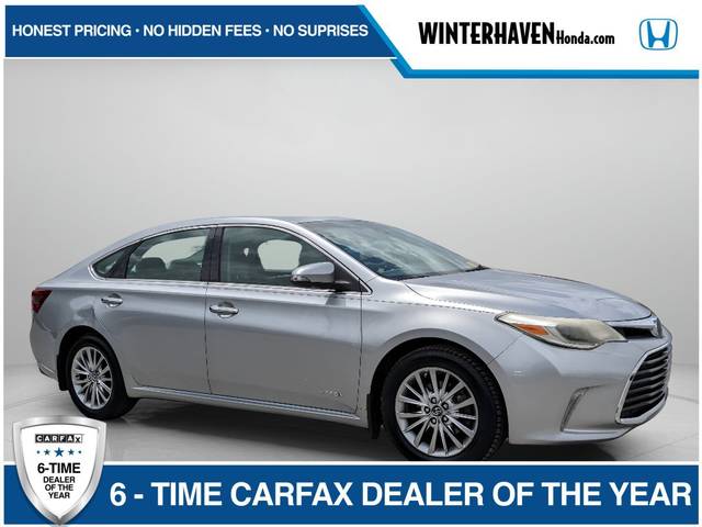 2018 Toyota Avalon Hybrid Limited FWD photo