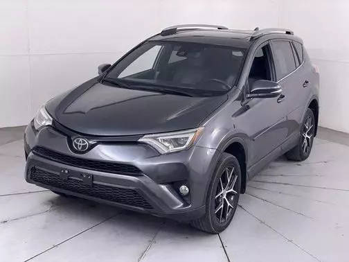 2018 Toyota RAV4 SE AWD photo