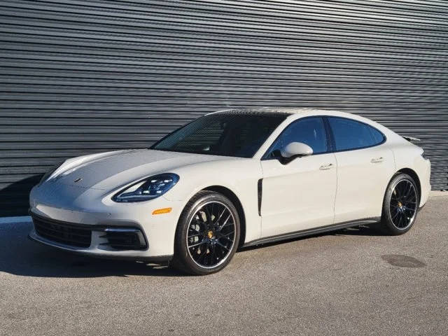 2018 Porsche Panamera 4S AWD photo