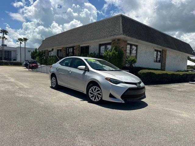2018 Toyota Corolla LE FWD photo