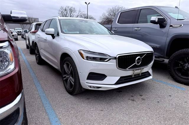 2018 Volvo XC60 Momentum AWD photo