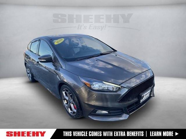 2018 Ford Focus ST FWD photo