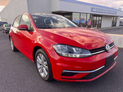2018 Volkswagen Golf SE FWD photo