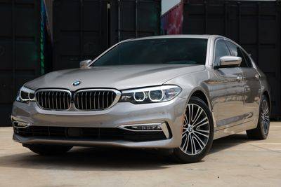 2018 BMW 5 Series 540i RWD photo