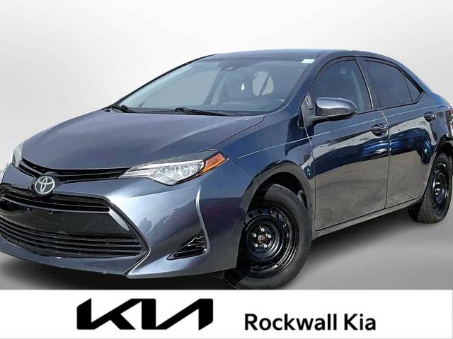 2018 Toyota Corolla LE FWD photo