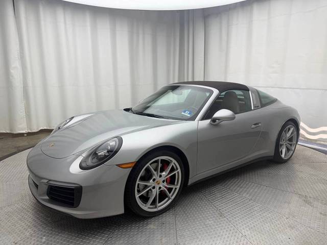 2018 Porsche 911 4S AWD photo