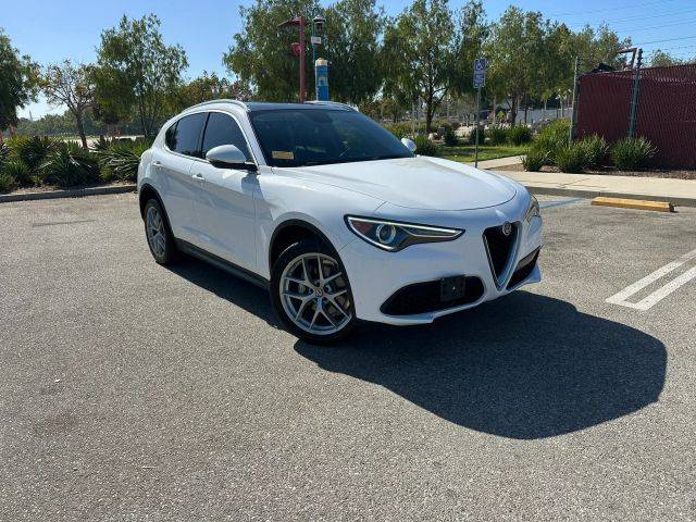 2018 Alfa Romeo Stelvio AWD photo