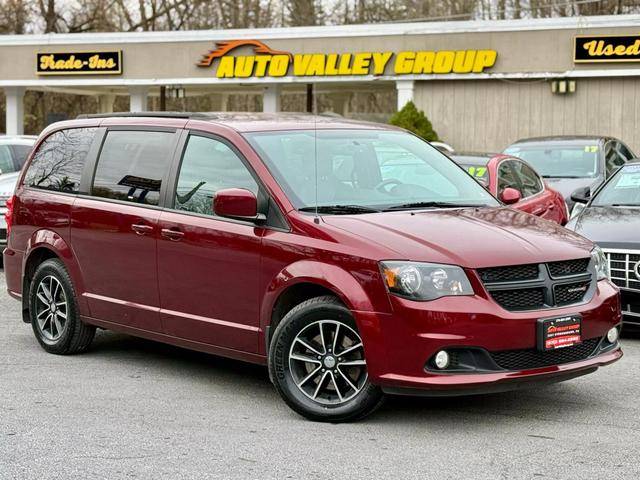 2018 Dodge Grand Caravan SXT FWD photo