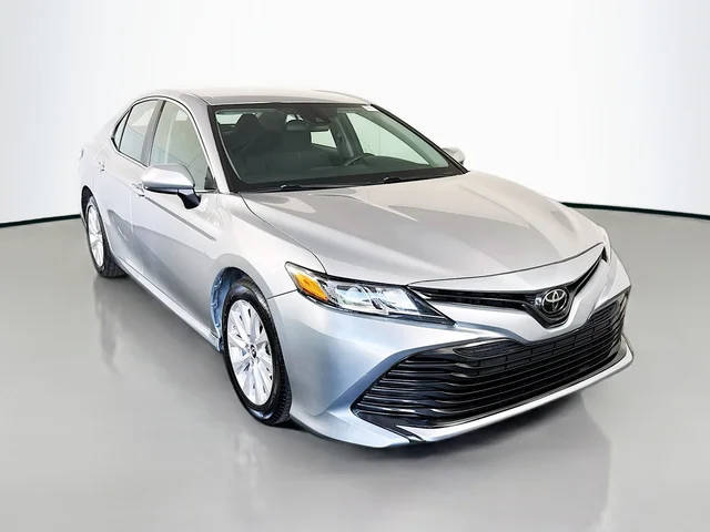 2018 Toyota Camry LE FWD photo