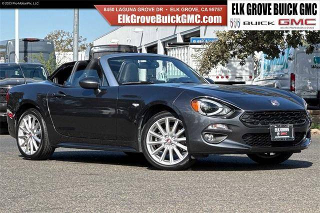 2018 FIAT 124 Spider Lusso RWD photo