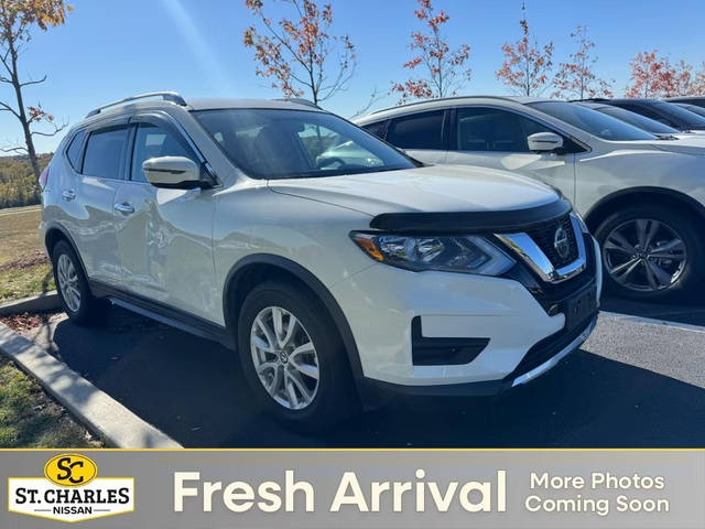 2018 Nissan Rogue SV FWD photo