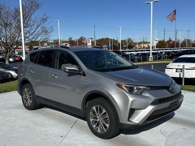 2018 Toyota RAV4 Hybrid LE AWD photo