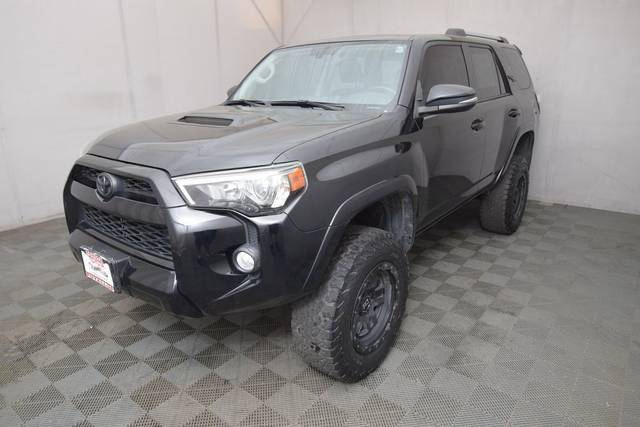 2018 Toyota 4Runner TRD Off Road Premium 4WD photo