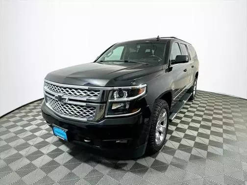 2018 Chevrolet Suburban LT 4WD photo