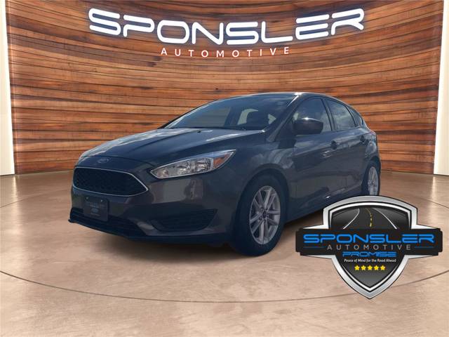 2018 Ford Focus SE FWD photo