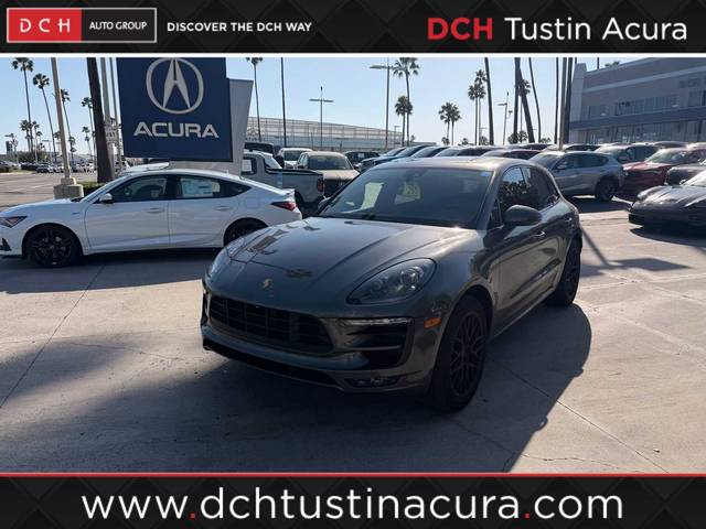 2018 Porsche Macan GTS AWD photo