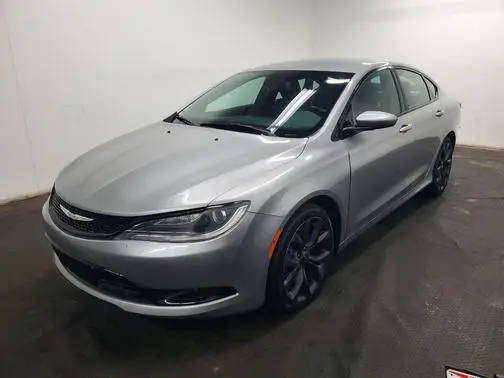 2015 Chrysler 200 S FWD photo