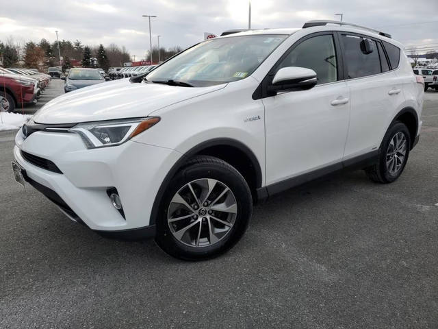 2018 Toyota RAV4 Hybrid XLE AWD photo