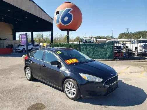 2018 Ford Focus SE FWD photo