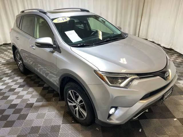 2018 Toyota RAV4 XLE AWD photo