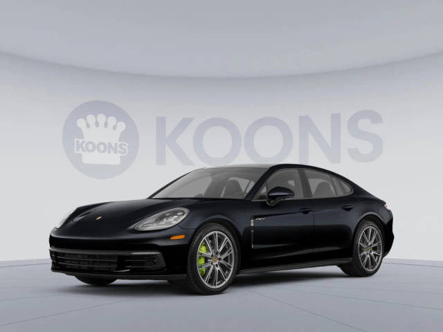 2018 Porsche Panamera  RWD photo