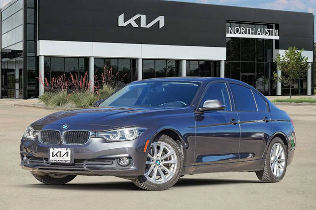 2018 BMW 3 Series 320i RWD photo