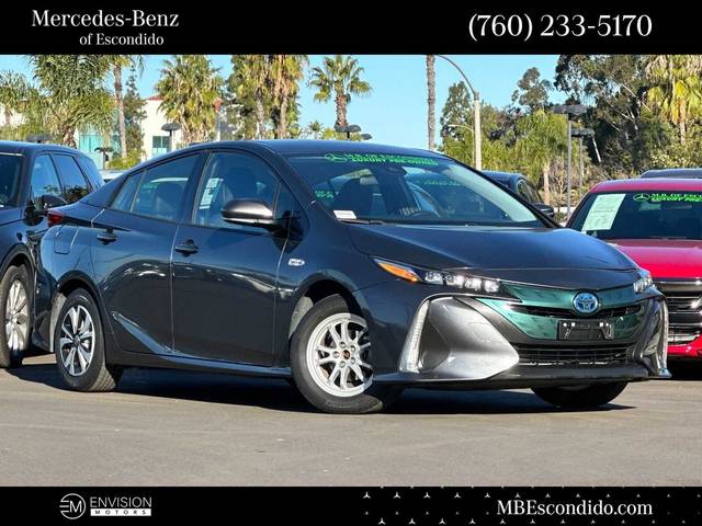 2018 Toyota Prius Prime Premium FWD photo