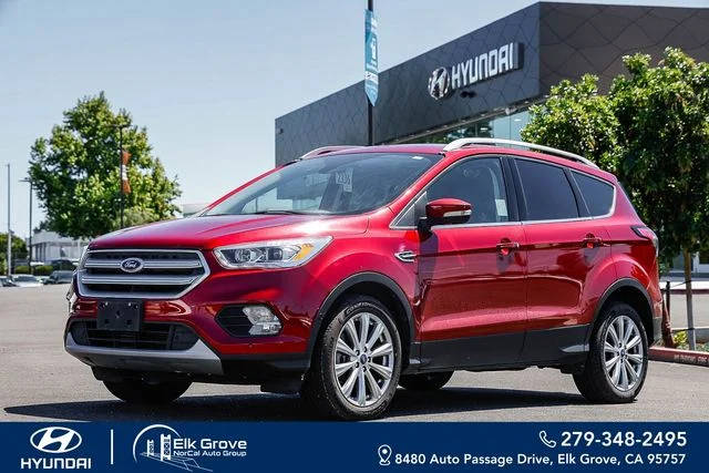 2018 Ford Escape Titanium 4WD photo