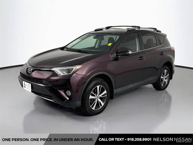 2018 Toyota RAV4 XLE AWD photo