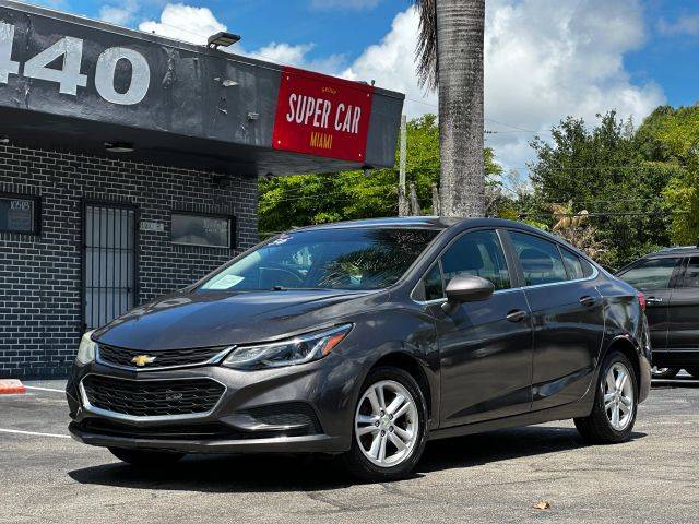 2017 Chevrolet Cruze LT FWD photo