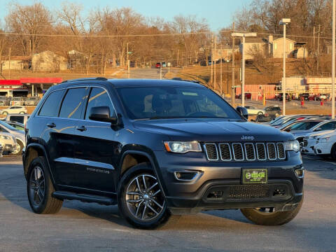 2018 Jeep Grand Cherokee Laredo E 4WD photo