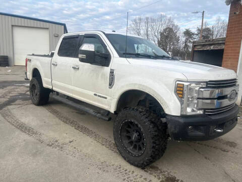 2018 Ford F-250 Super Duty LARIAT 4WD photo
