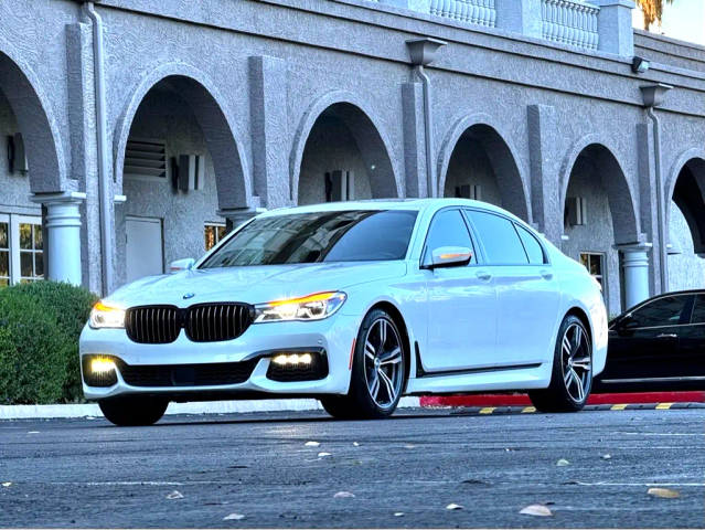 2019 BMW 7 Series 750i RWD photo