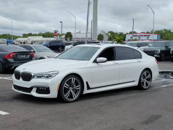 2019 BMW 7 Series 750i RWD photo