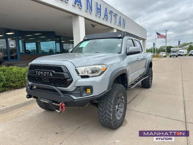 2018 Toyota Tacoma TRD Off Road 4WD photo