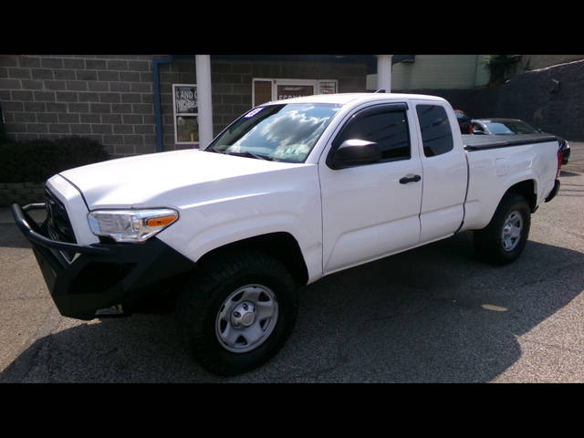 2018 Toyota Tacoma SR 4WD photo