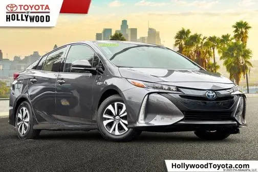 2018 Toyota Prius Prime Plus FWD photo