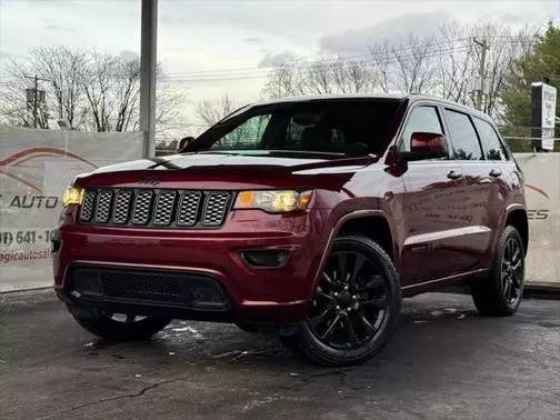 2018 Jeep Grand Cherokee Altitude 4WD photo