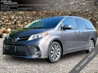2018 Toyota Sienna XLE Premium AWD photo
