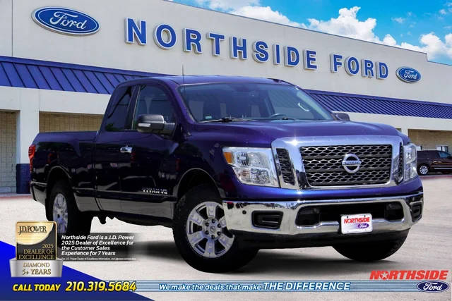 2018 Nissan Titan SV RWD photo