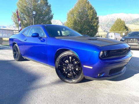 2018 Dodge Challenger SXT RWD photo