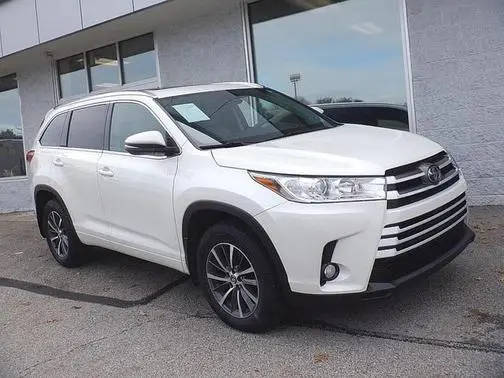 2018 Toyota Highlander XLE AWD photo
