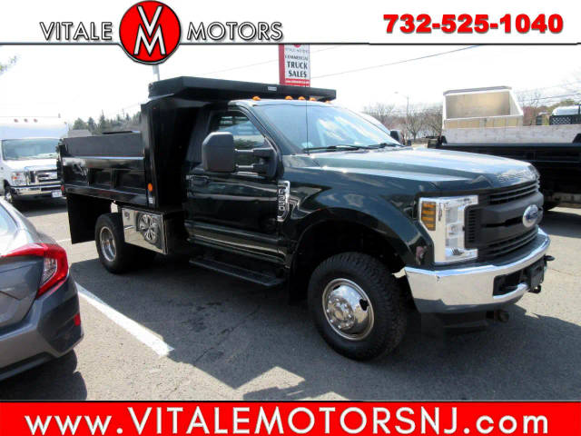 2018 Ford F-350 Super Duty XL 4WD photo