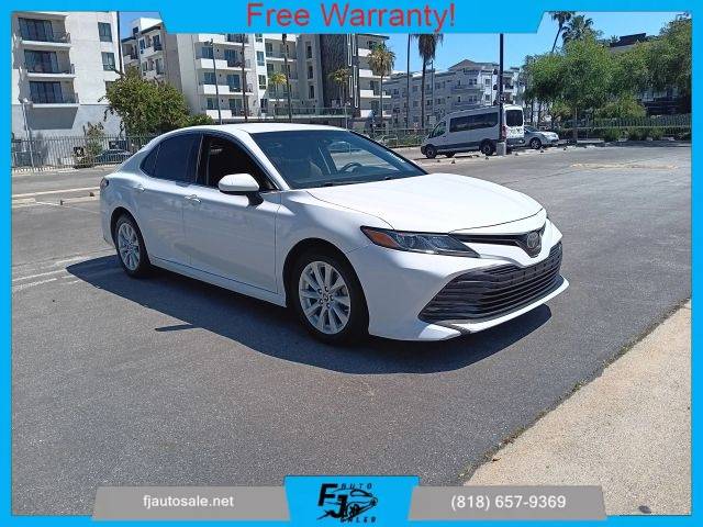 2018 Toyota Camry LE FWD photo