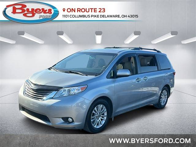 2016 Toyota Sienna XLE FWD photo