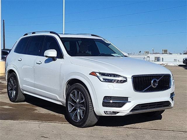 2016 Volvo XC90 T6 Momentum AWD photo